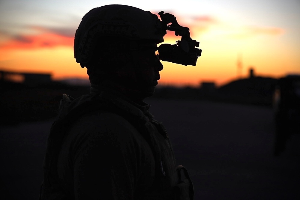 MESG-1 Training Evaluation Unit conducts Night Optical Device training