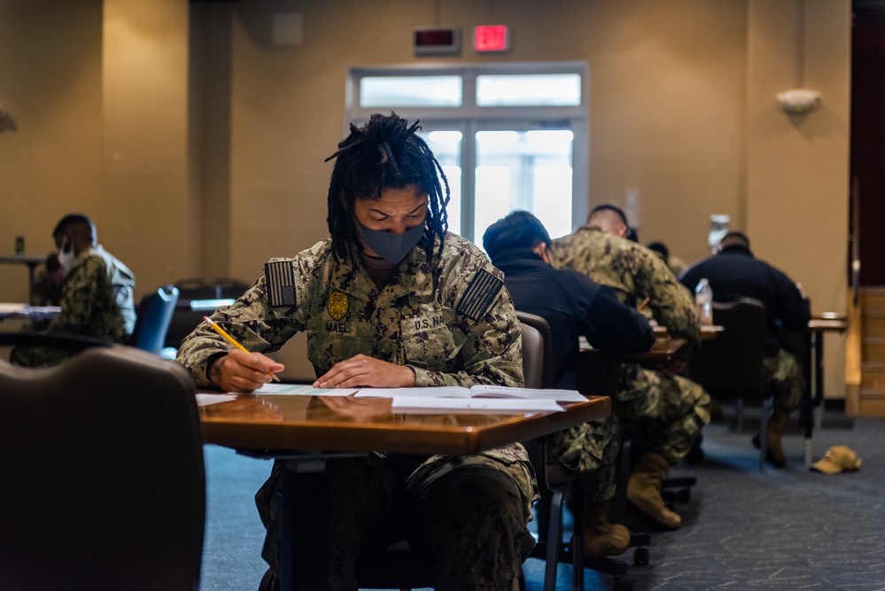 NAF Atsugi Sailors Take E-6 Advancement Exam