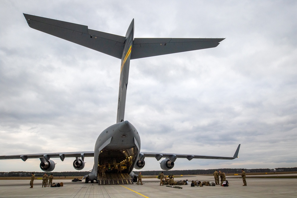 1st Air Cavalry Brigade moves aircraft to Poland