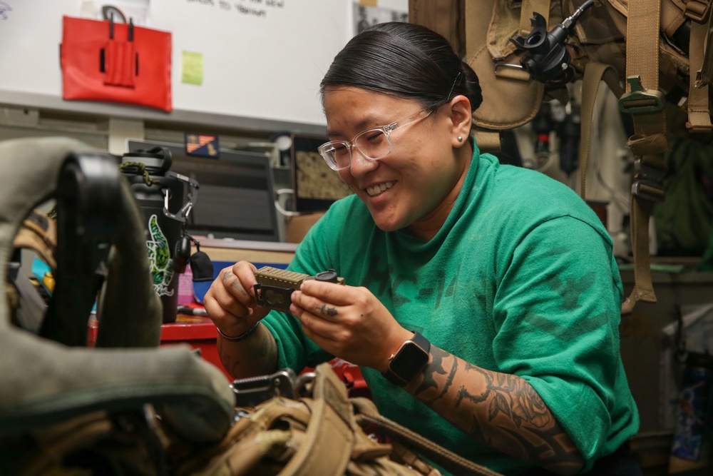 Abraham Lincoln Sailors conduct maintenance