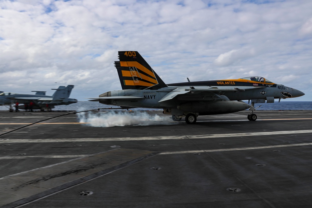 Abraham Lincoln conducts flight operations