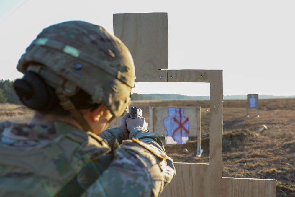 Alpha Company &quot;Orphans&quot; 2nd Battalion, 34th Armored Regiment “Dreadnaughts” Train with their M4 and M17