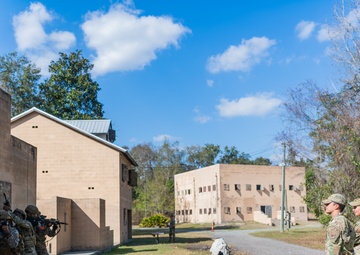 93d AGOW commander visits 822 BDS