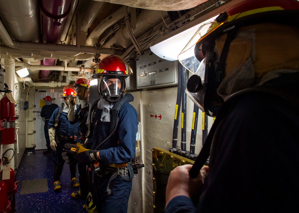 DVIDS - Images - Sailors Prepare For General Quarters [Image 2 of 25]