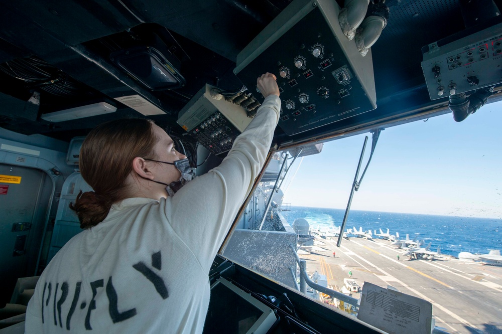 GHWB Sailor Sets Deck Lights