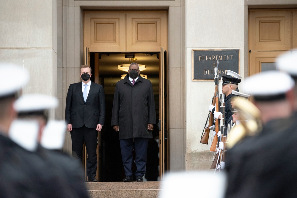 Secretary Austin Hosts Finland's Minister of Defense