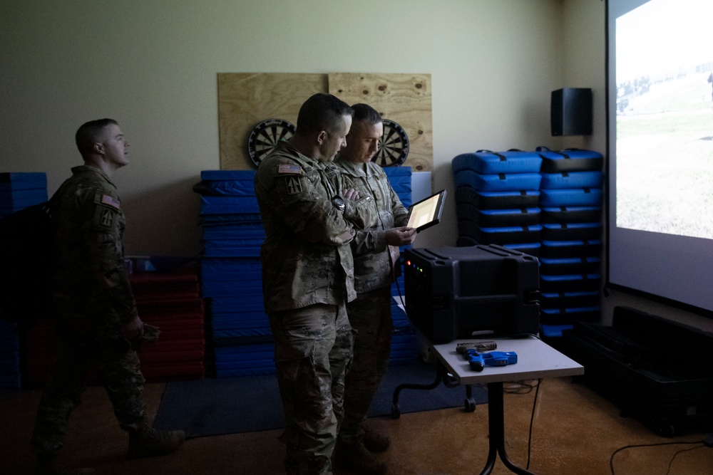 Brigadier General Mann visits the 122nd Fighter Wing