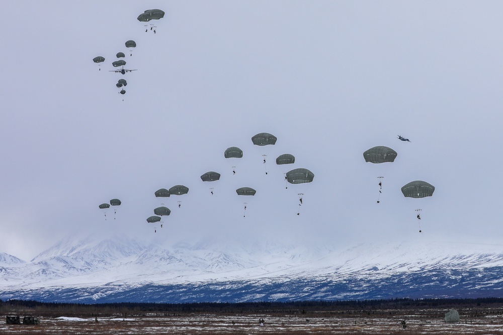 Spartans Conduct Airborne Infiltration for JPMRC 22-02