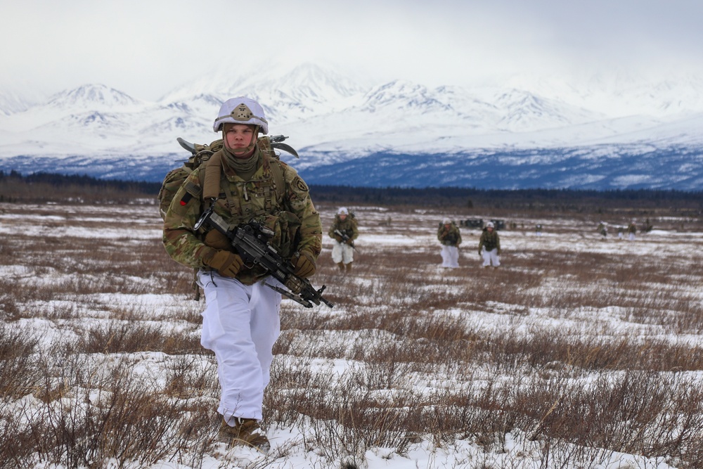 Spartans Conduct Airborne Infiltration for JPMRC 22-02