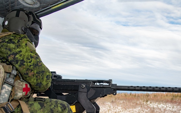 Arming a CH146 Griffon