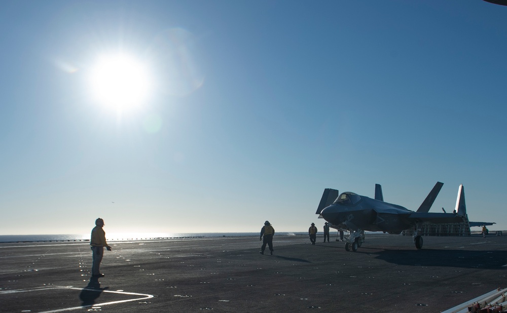 F-35C Taxis Onboard USS Nimitz