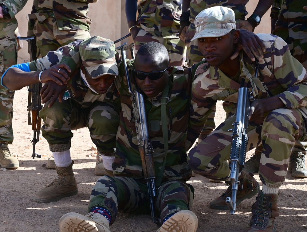 U.S. air advisors strengthen Nigerien defense capabilities