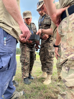 Tunisian C-IED experts test skills at Raven's Challenge