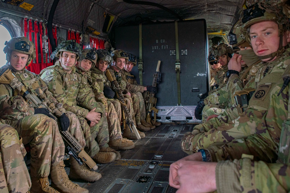 Training helps Paratroopers, Polish Soldiers improve interoperability