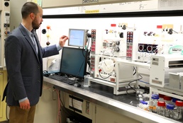 Air Force Research Laboratory chemists collaborate with MIT on nanomaterial advancement with flow chemistry