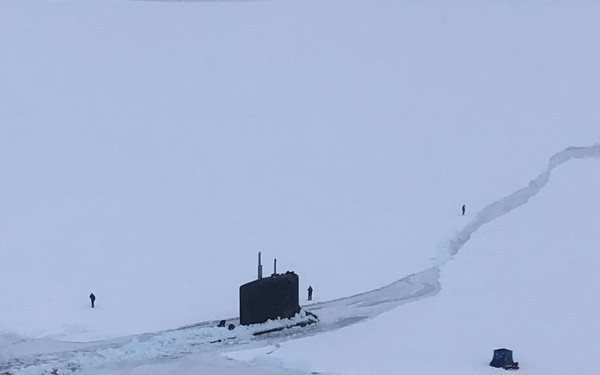 USS Illinois (SSN 786) at ICEX 2022