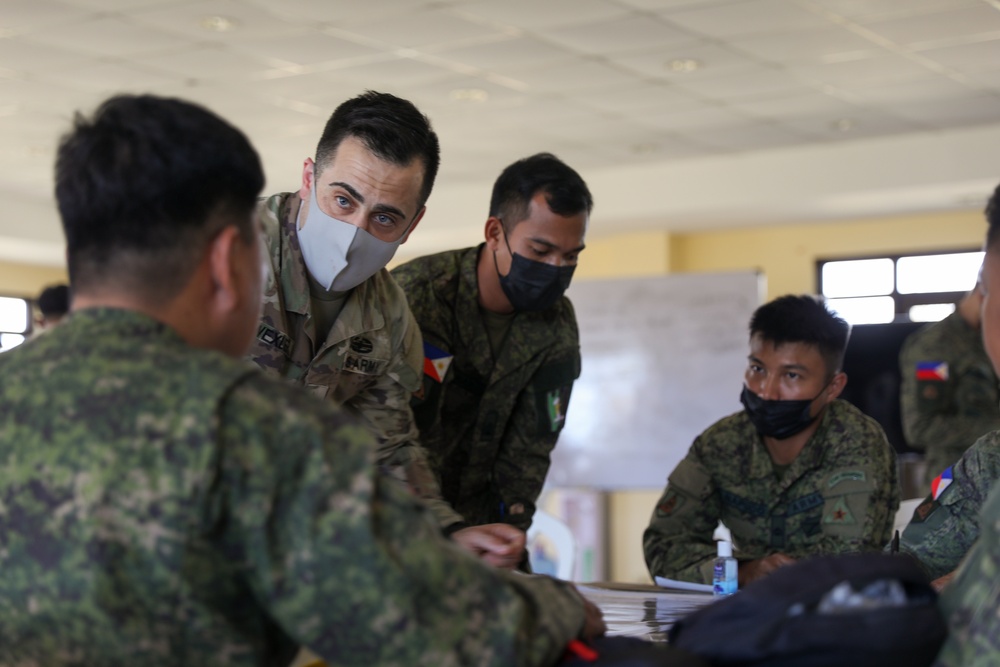 Salaknib 2022 5th SFAB Conducts Intelligence Warfighting Function Combined Interoperability Training