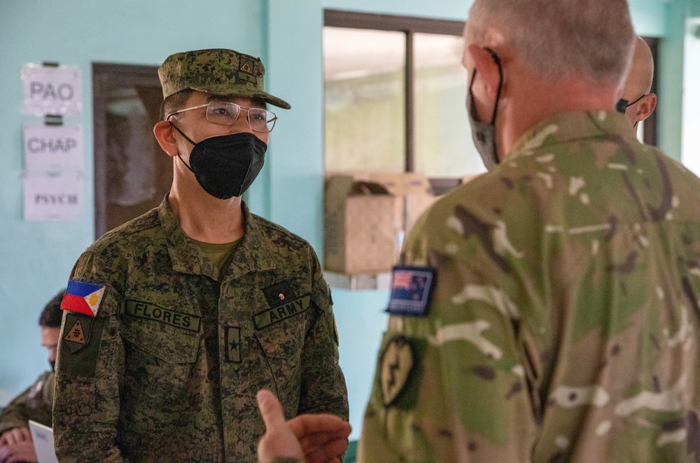 Philippine Army Brig. Gen. Flores gathers with U.S. Military personnel during Salaknib 2022