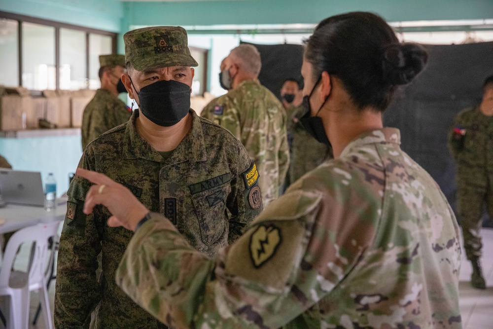 Philippine Army Brig. Gen. Flores gathers with U.S. Military personnel during Salaknib 2022