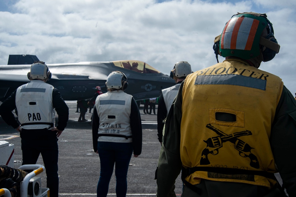 Distinguished Visitors Observe Flight Operations