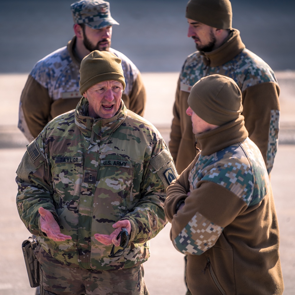 U.S. and Latvian air defenders cross-train on systems during Saber Strike
