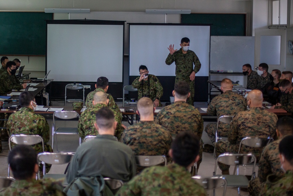 U.S. and Japanese leaders conduct Staff Exercise planning