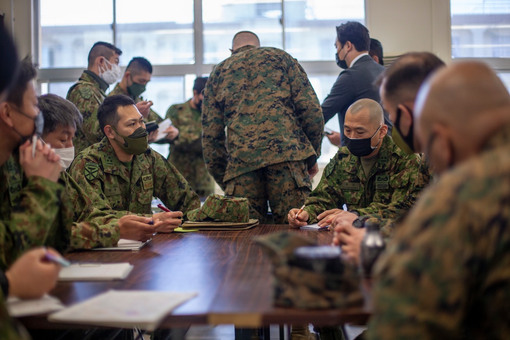 U.S. and Japanese leaders conduct Staff Exercise planning