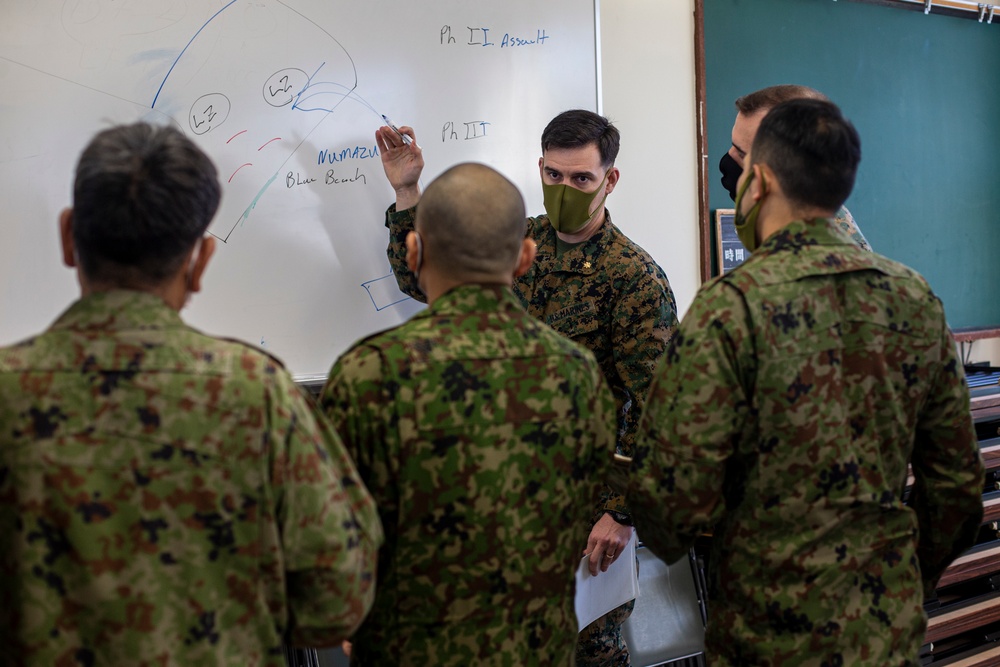 U.S. and Japanese leaders conduct Staff Exercise planning