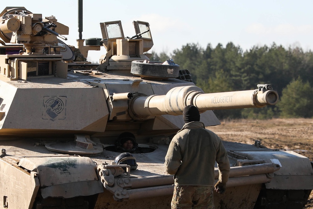 2nd Platoon Bravo Company 2-34 Armored Regiment Tank Maneuvers