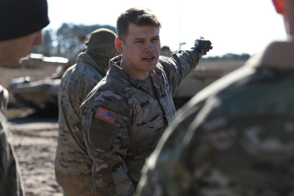 2nd Platoon Bravo Company 2-34 Armored Regiment Tank Maneuvers