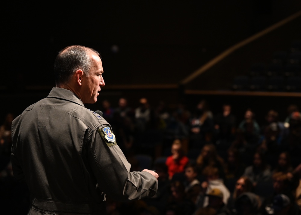 Air Force’s General Officer Program brings Leader Full Circle to Inspire Hometown Students