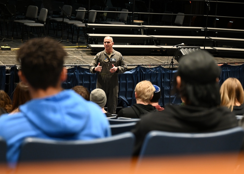 Air Force’s General Officer Program brings Leader Full Circle to Inspire Hometown Students