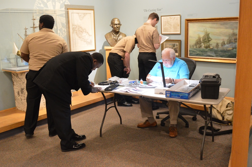 USS Vicksburg (CG-69) Sailors visit Hampton Roads Naval Museum