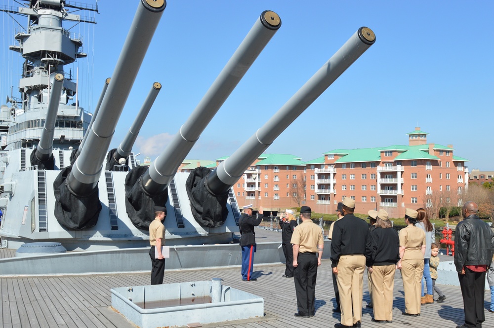 Naval Museum hosts a reenlistment ceremony