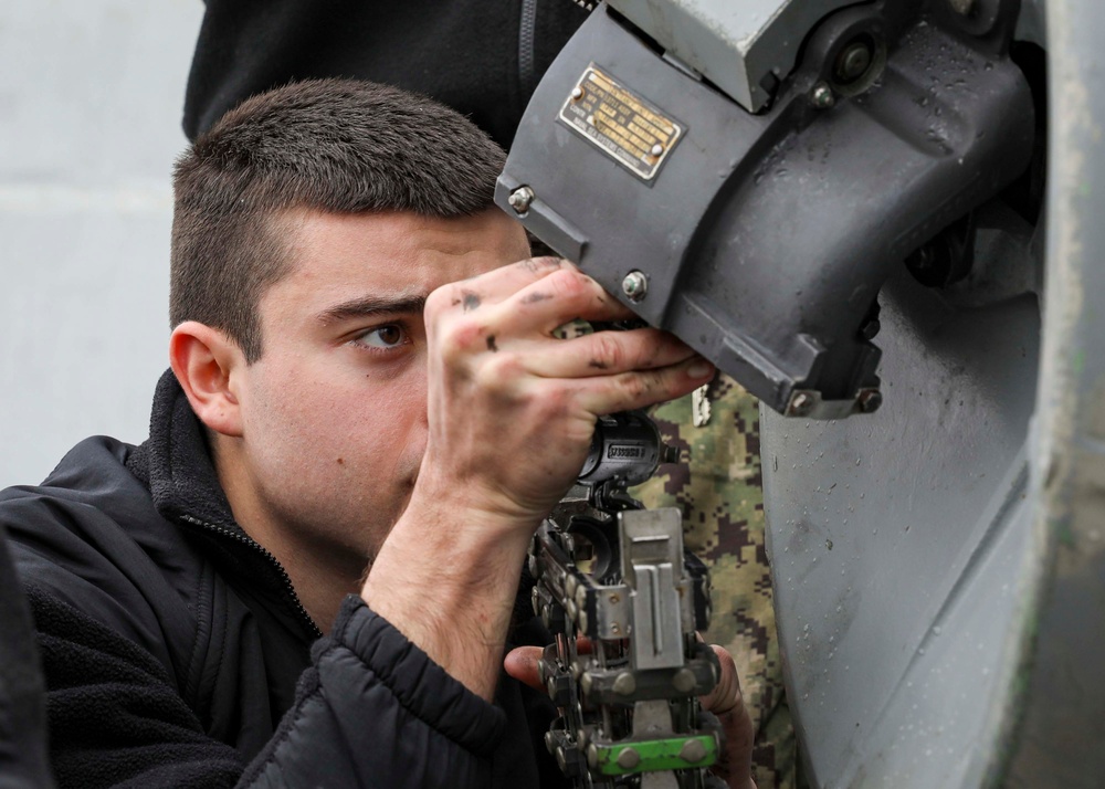 USS Porter (DDG 78) CIWS Maintenance