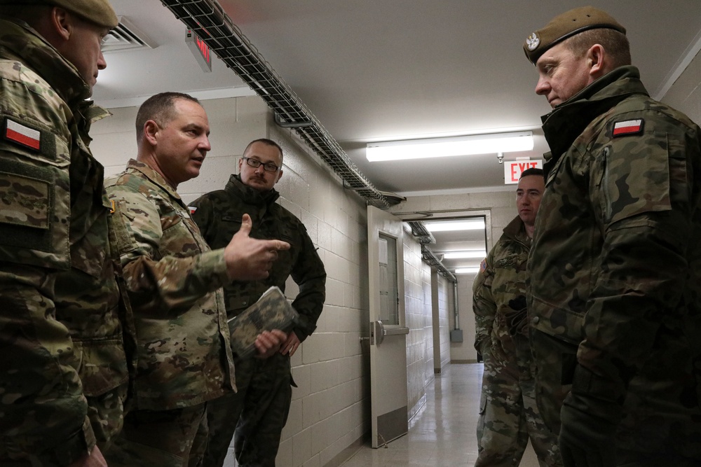 Polish Territorial Defense Forces Soldiers tour Marseilles Training Center (MTC)