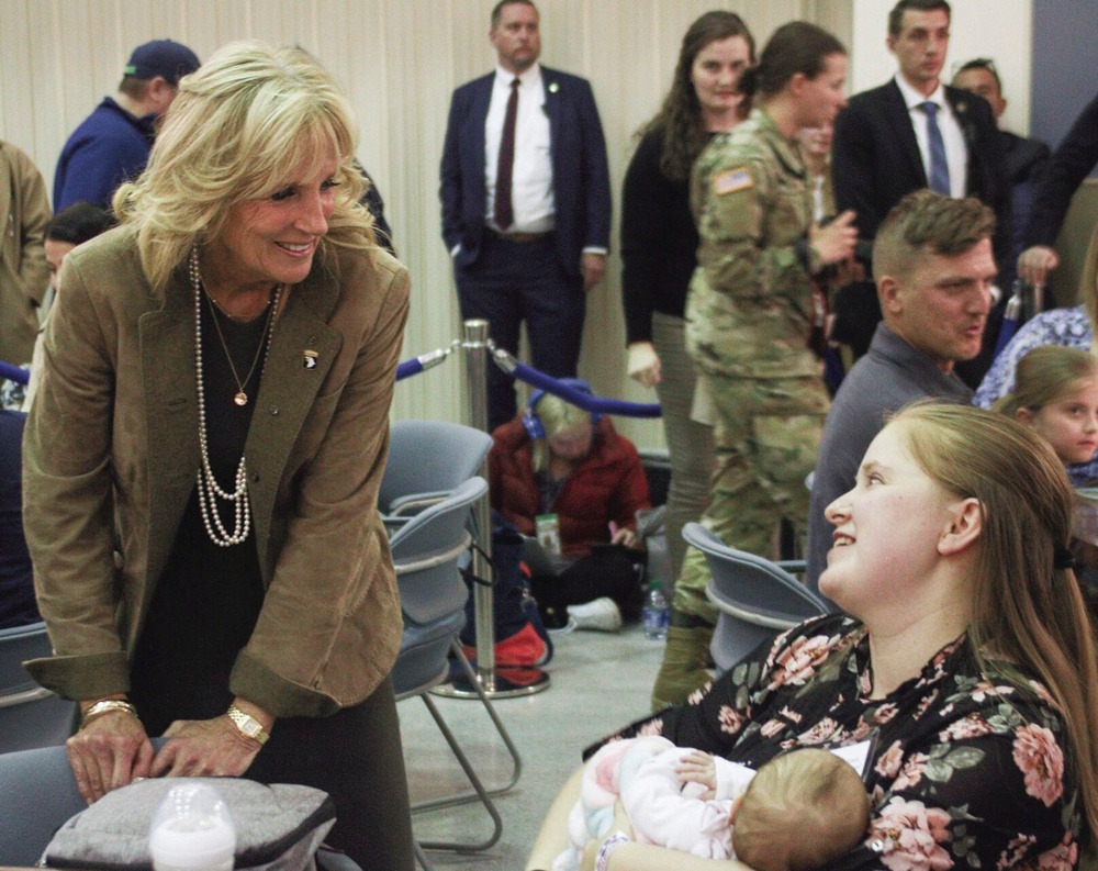 First Lady visits Fort Campbell Families of deployed Soldiers