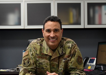 Col. Deabate assumes command of 910th Medical Squadron