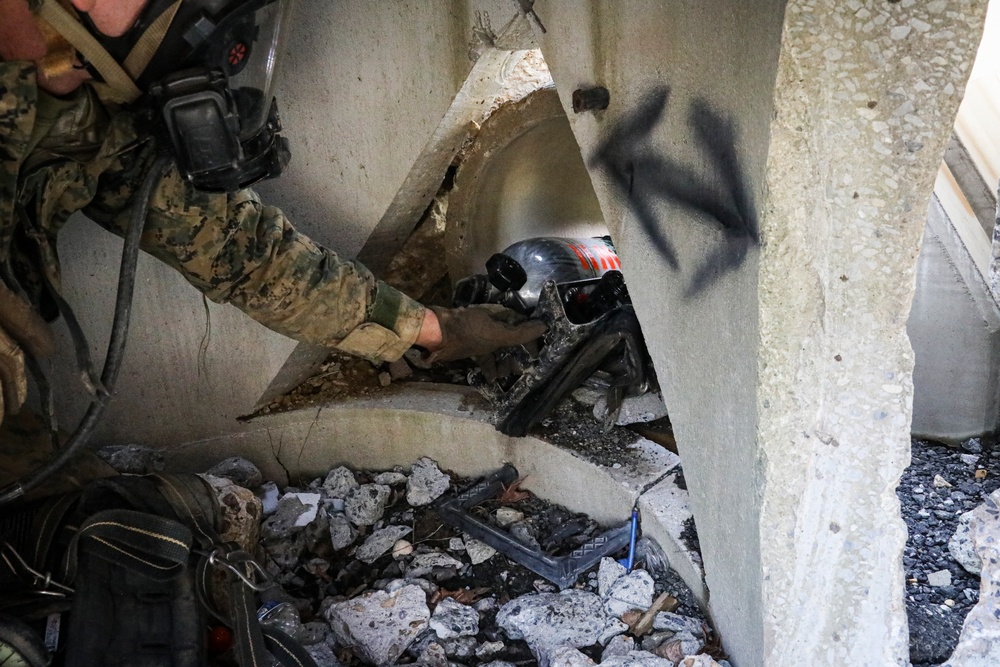 CBIRF trains with the 911th Technical Rescue Engineer Company at Ft. Belvoir