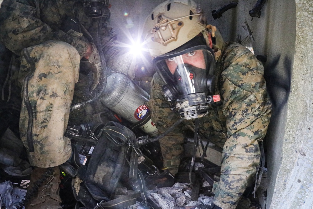 CBIRF trains with the 911th Technical Rescue Engineer Company at Ft. Belvoir