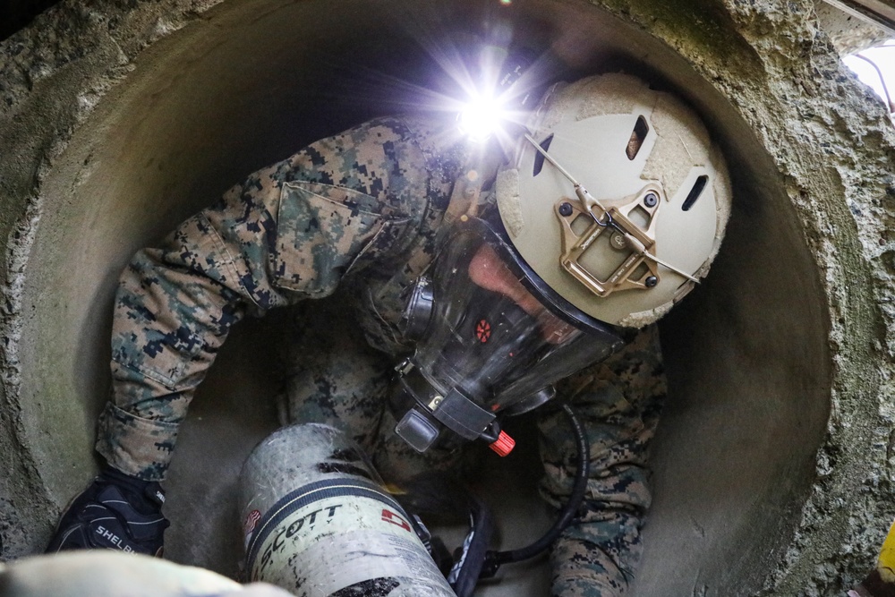 CBIRF trains with the 911th Technical Rescue Engineer Company at Ft. Belvoir
