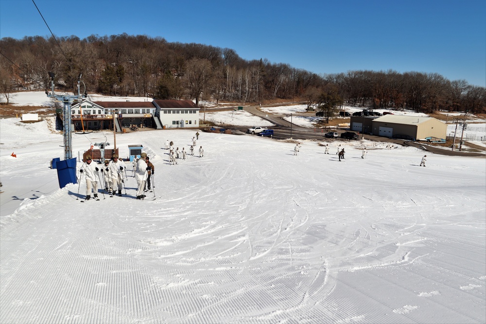 CWOC class 22-05 students complete skiing familiarization during training at Fort McCoy