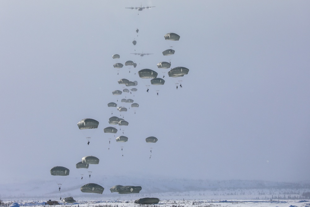 Spartans Conduct Airborne Operation into JPMRC 22-02