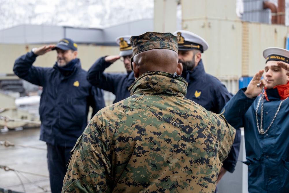 Italian San Marco Brigade conduct Live-fire Exercise