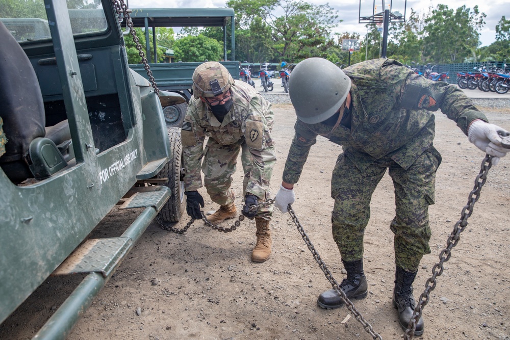 U.S. and Philippine Army Soldiers conduct rolled-over vehicle recovery combined training during Salaknib 2022