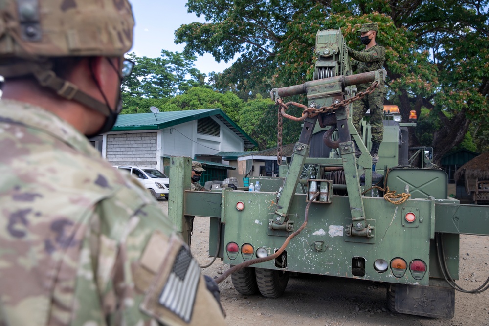 U.S. and Philippine Army Soldiers conduct rolled-over vehicle recovery combined training during Salaknib 2022