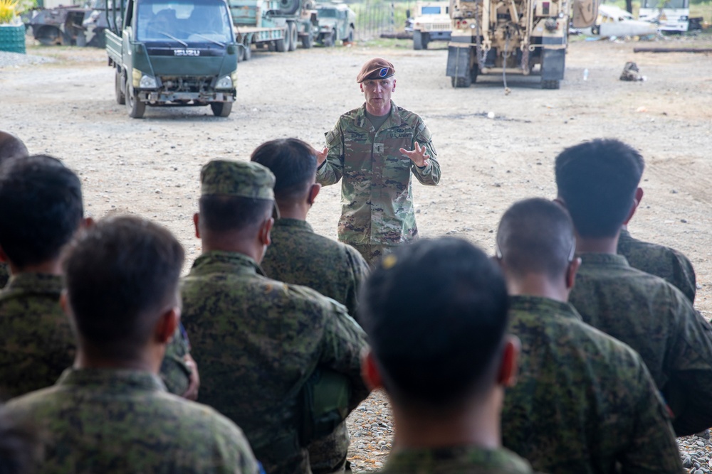 U.S. and Philippine Army Soldiers conduct rolled-over vehicle recovery combined training during Salaknib 2022