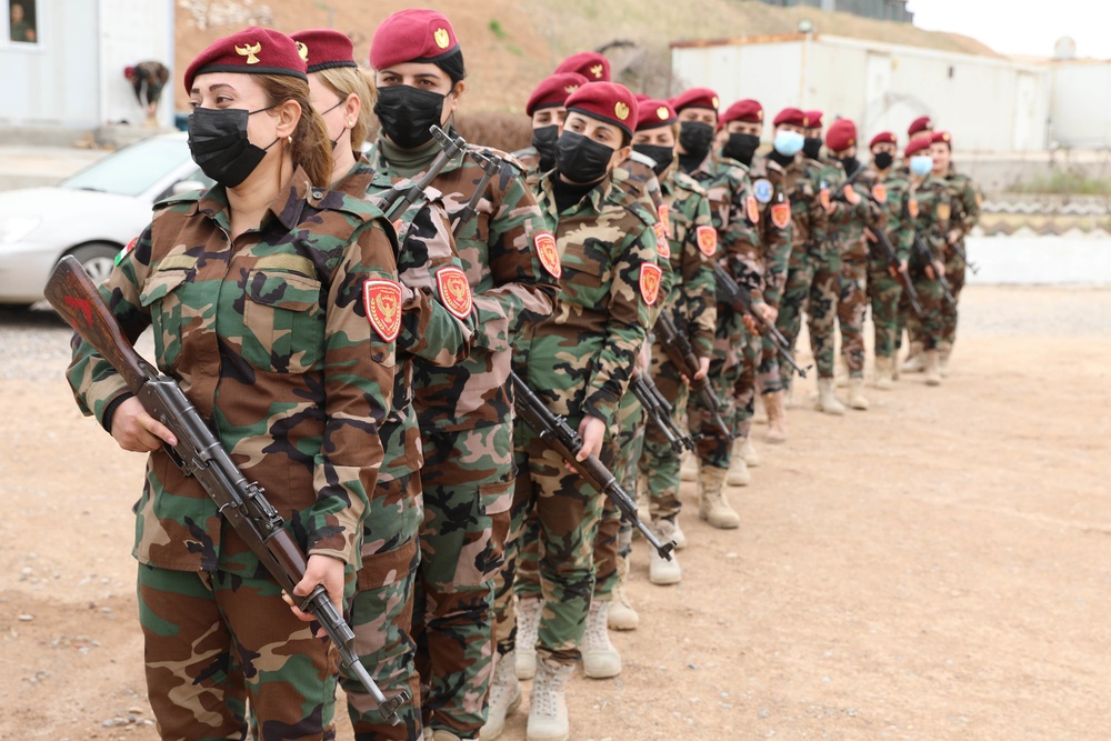 Coalition forces visit Zerevani female Peshmerga security guards