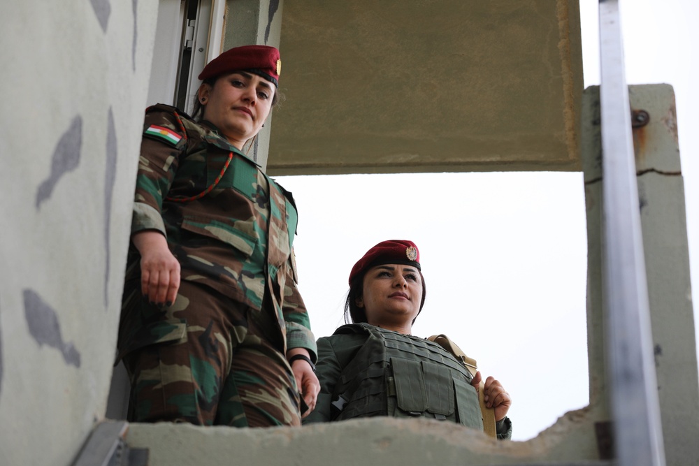 Coalition forces visit Zerevani female Peshmerga security guards