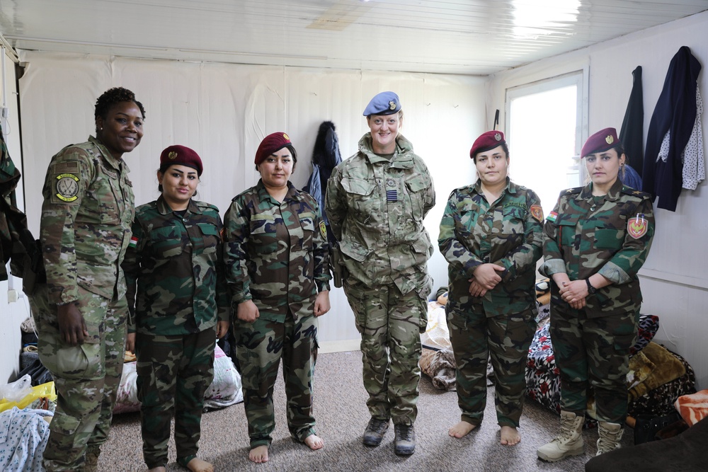 Coalition forces visit Zerevani female Peshmerga security guards